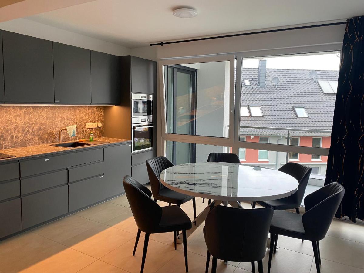 Hotel Valley Of Business Frankfurt-Airport - Black Label Penthouse Hofheim am Taunus Esterno foto